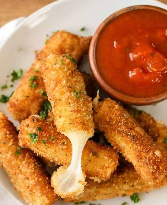 Mozzarella Cheese Stick (8)