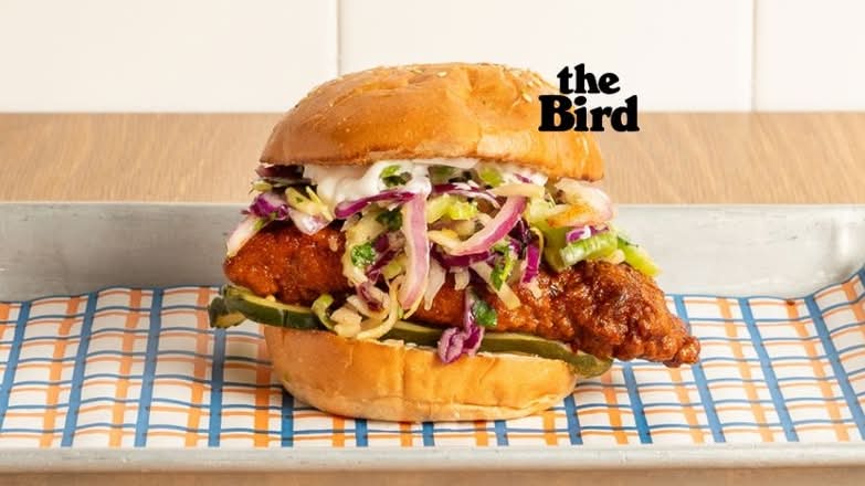 FRIED CHICKEN SANDWICH
