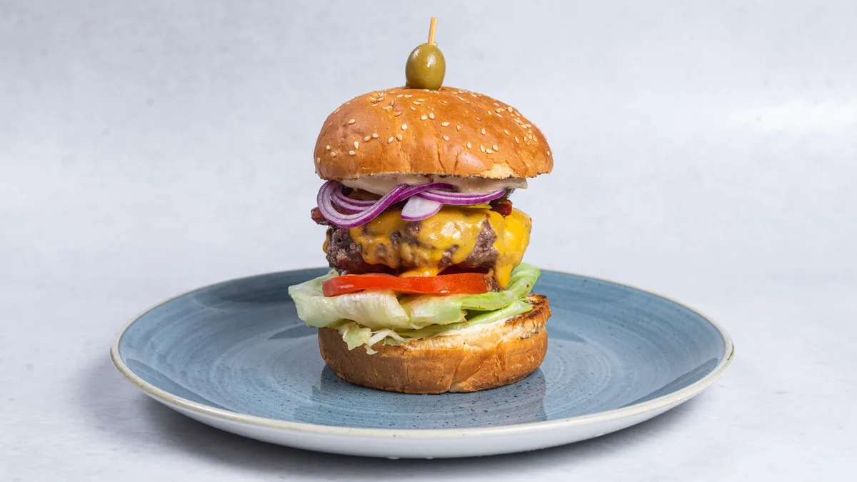 Deli burger