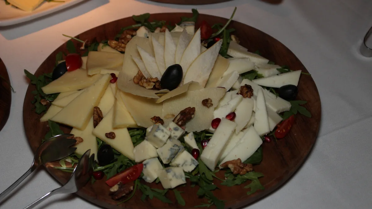 Deli tanjir sireva