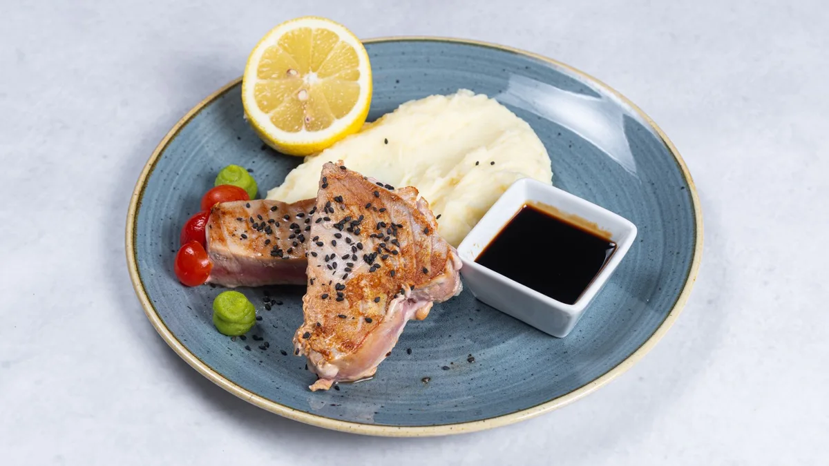 Tuna sa wasabi pireom