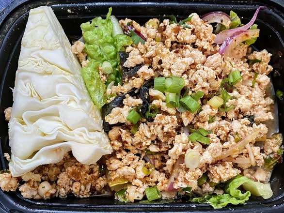 CHICKEN LARB