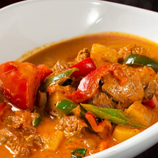 ROASTED DUCK RED CURRY
