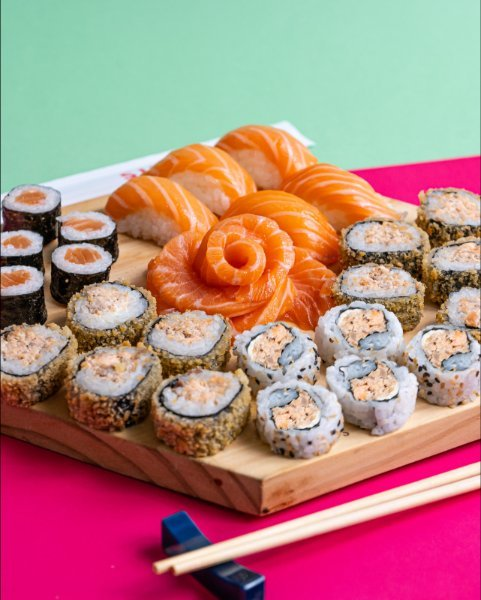 Combo Com Sashimi (30un)