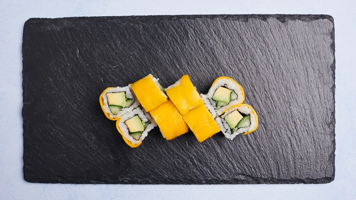 26. Mango-Veggie I-O Maki