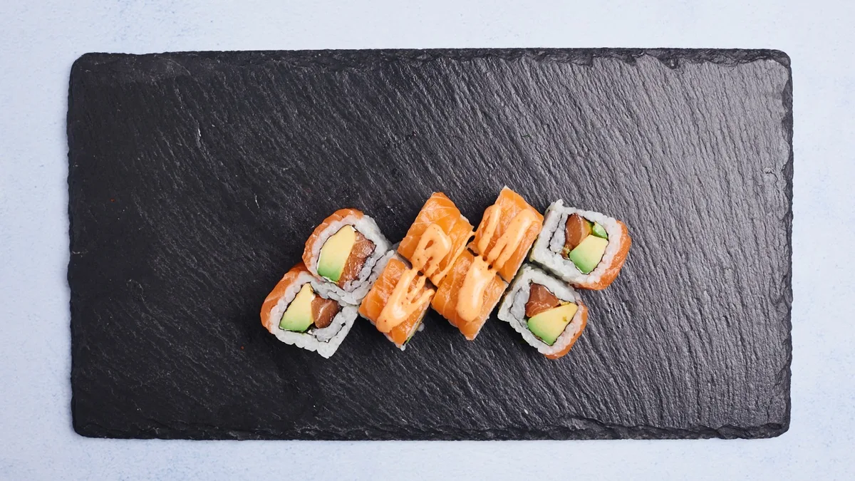 45. Crazy Salmon Cali I-O Maki