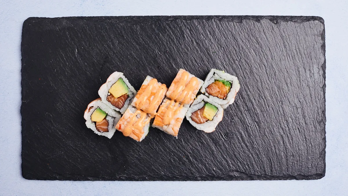 48. Prawns Cali I-O Maki