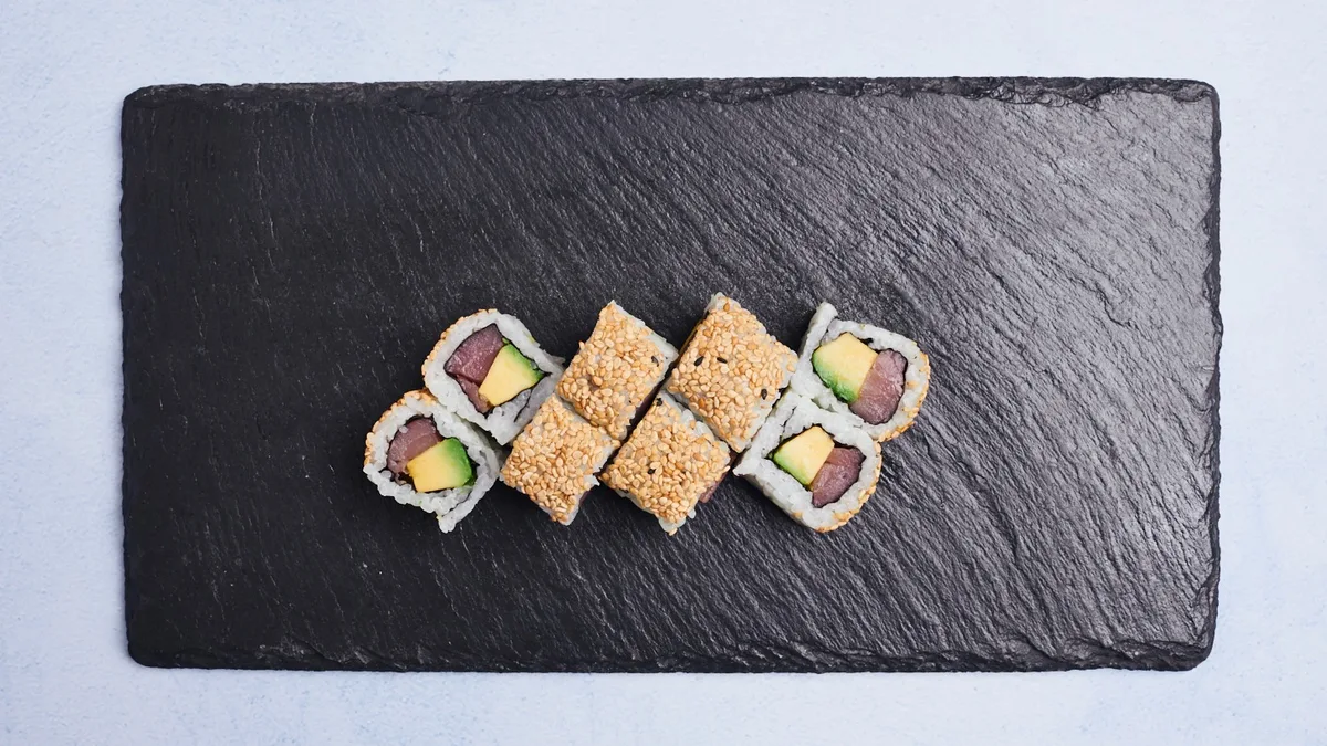 83. Tuna Sesam I-O Maki
