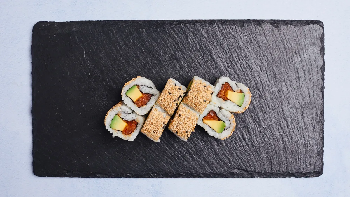 86. Spicy Tuna Cali I-O Maki