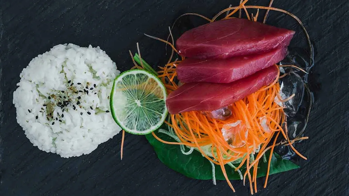 Tun sashimi