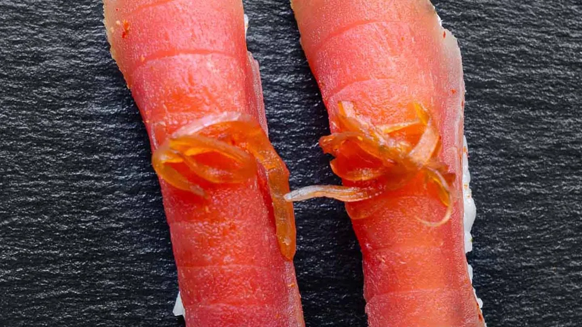 Nigiri seared tun (2 stk)
