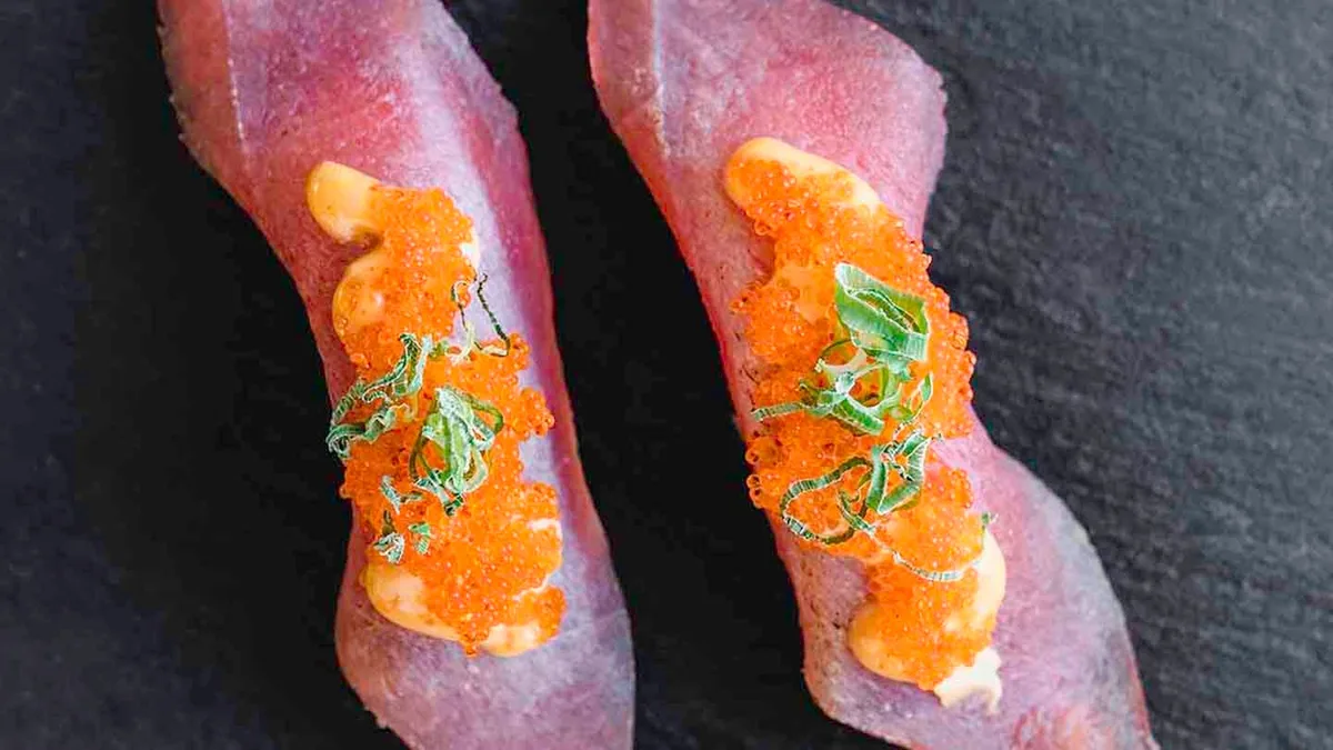 Nigiri tun flambé (2 stk)