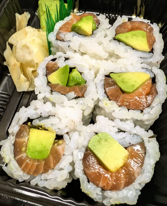 Salmon Avocado Roll