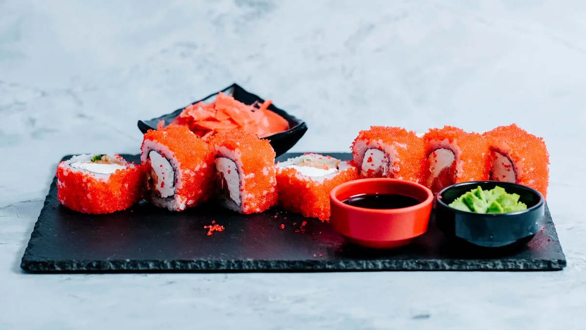 Kaliforniya Qızılbalıq Roll (8 əd.)