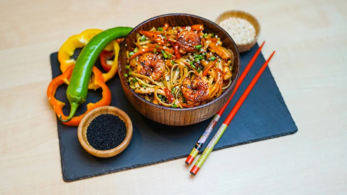 Noodle Krevet ilə