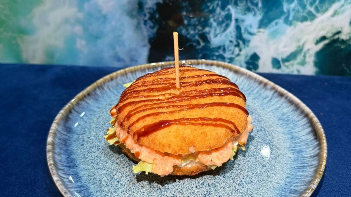Sushi Baku Burger Krevet ilə