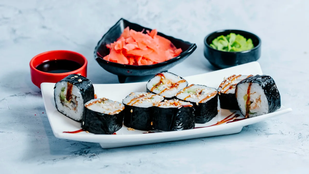 Unaqi Maki Roll (8 əd.)