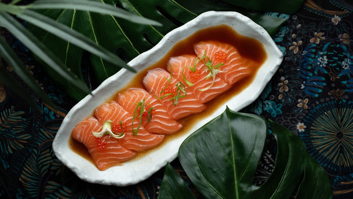 Salmon Ponzu (6 pieces)