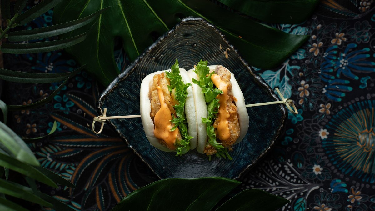 Steam Buns with crispy duck
