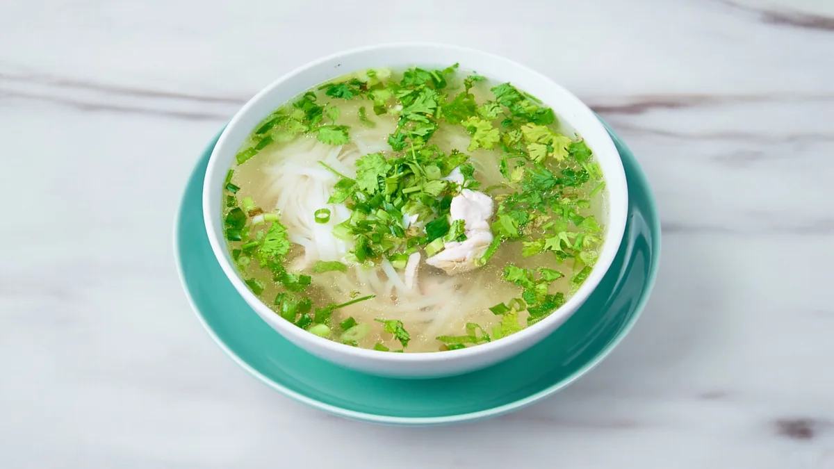 Pho leves Csirkével nagy adag