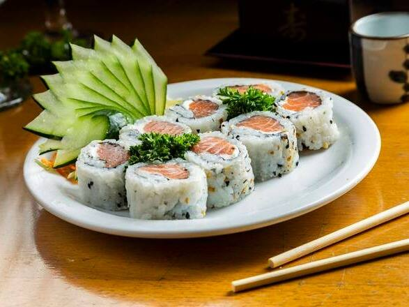 Uramaki (8 Unidades)