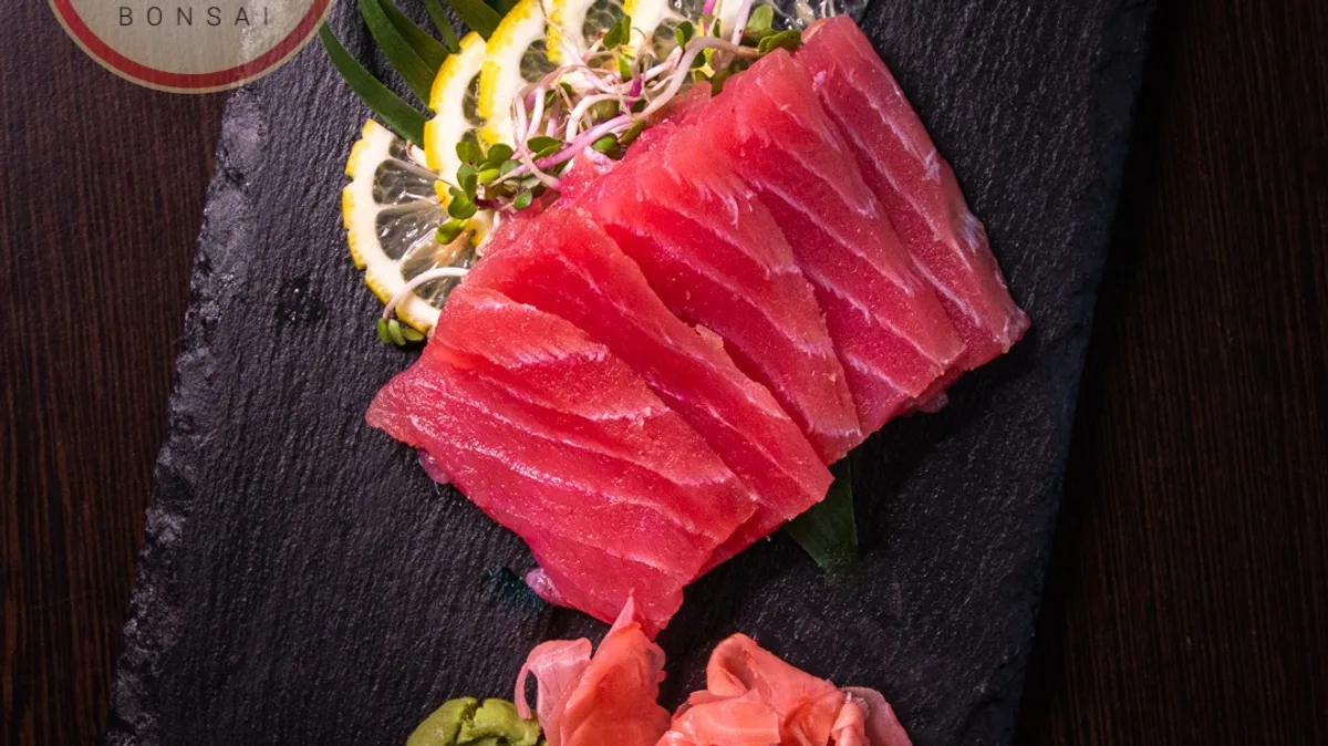 Sashimi tuniak