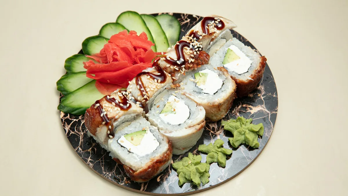 Qara Əjdaha Roll (8 əd.)