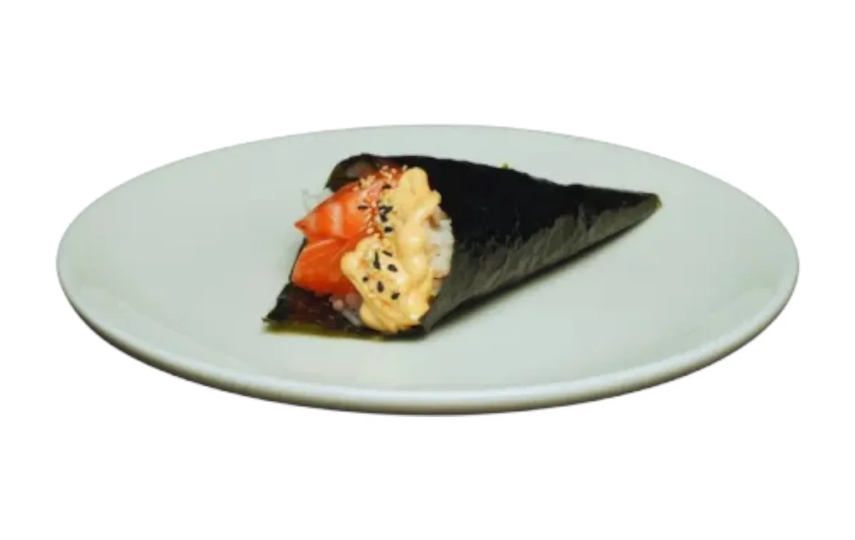 T53. Spicy Salmon Temaki 🌶️