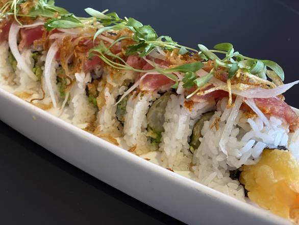 Crispy Gilroy Garlic Roll