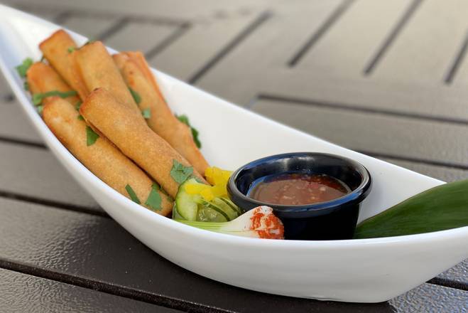 Shanghai Style Spring Rolls (6 pcs)