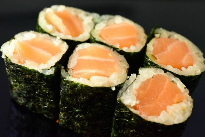 39. Salmon Roll (6 pcs)