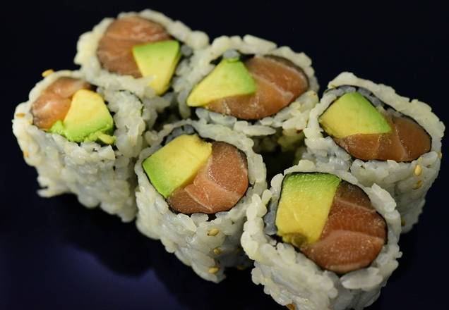 53. Salmon Avocado Roll (6 pcs)