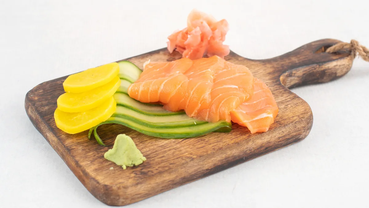 Sashimi losos 100g