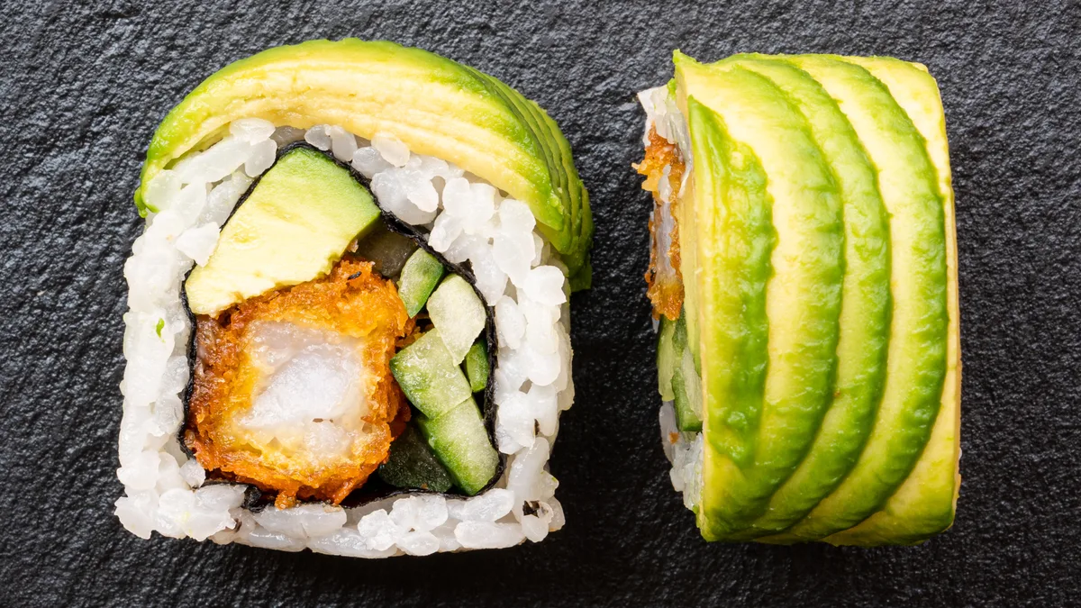 Avocado Sashimi Roll 8 Pcs