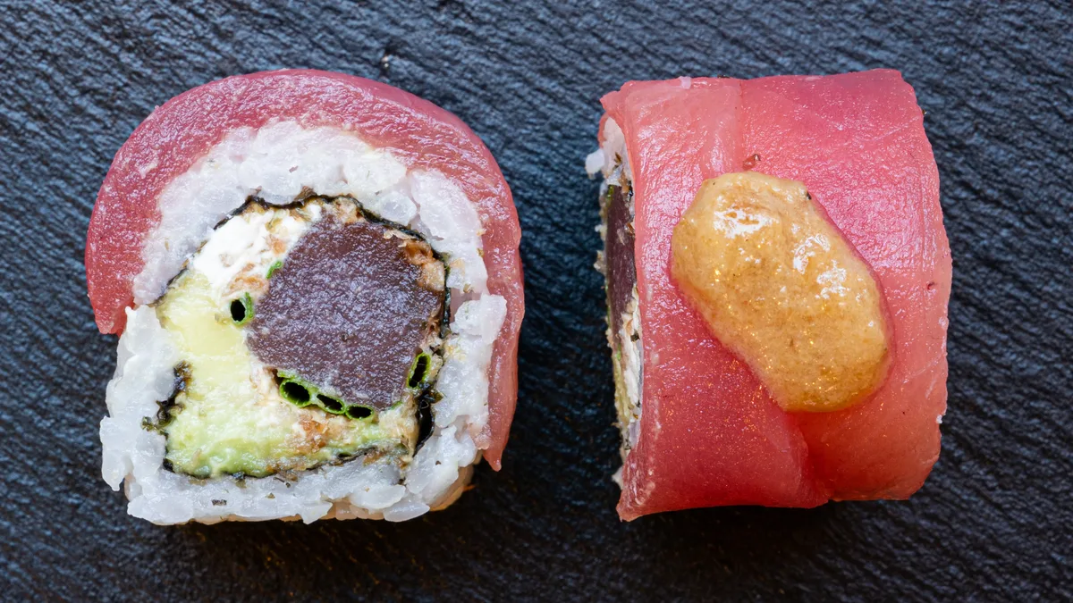 Onion Tuna 8 Pcs