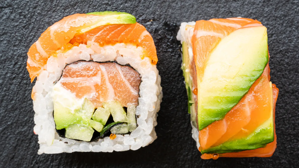 Rainbow Roll 8 Pcs