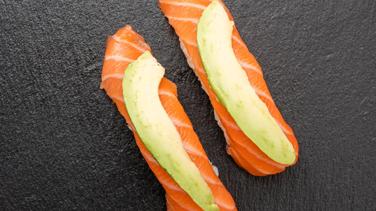 Sake Avo Nigiri 2 Pcs