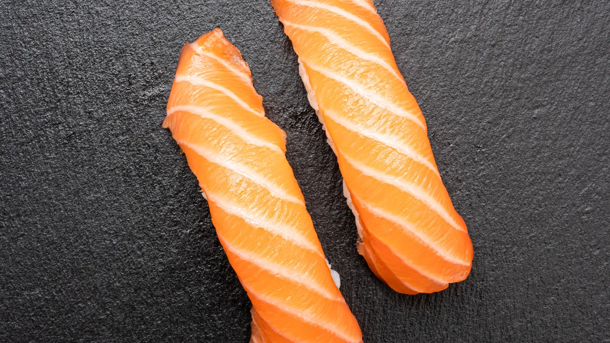 Sake Nigiri 2 Pcs