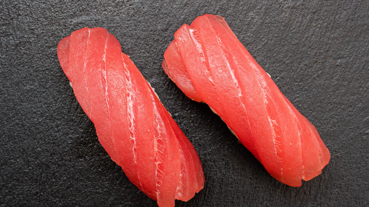 Tuna Nigiri 2 Pcs