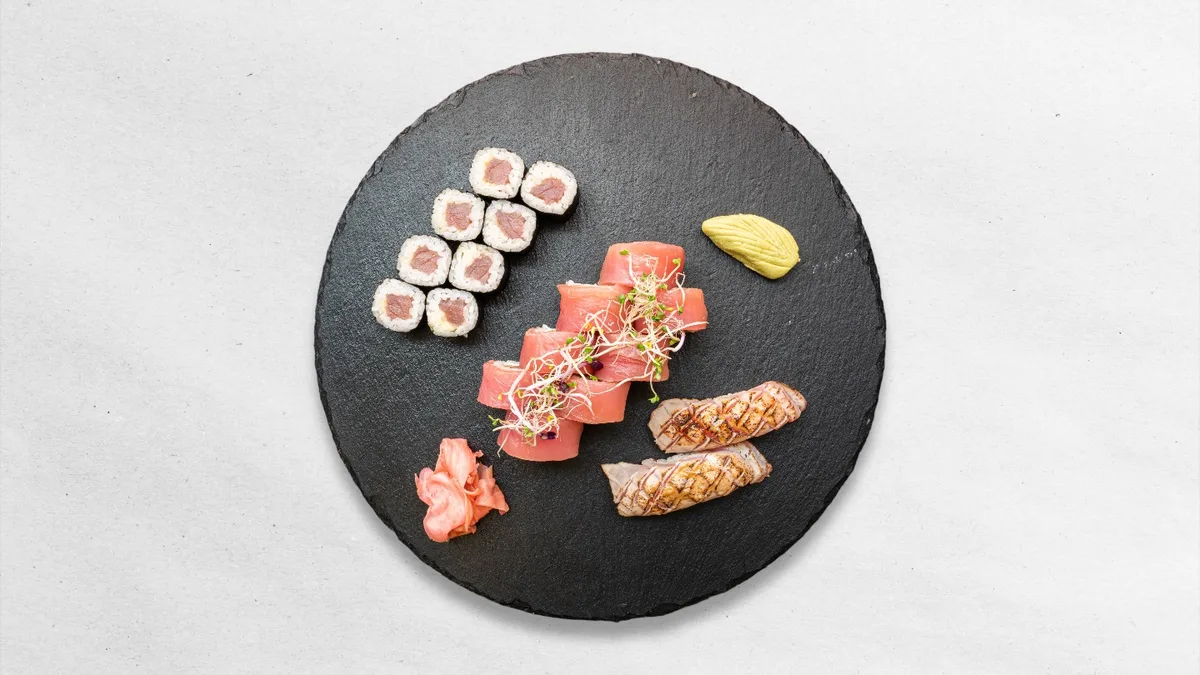 Tuna Set 18 Pcs