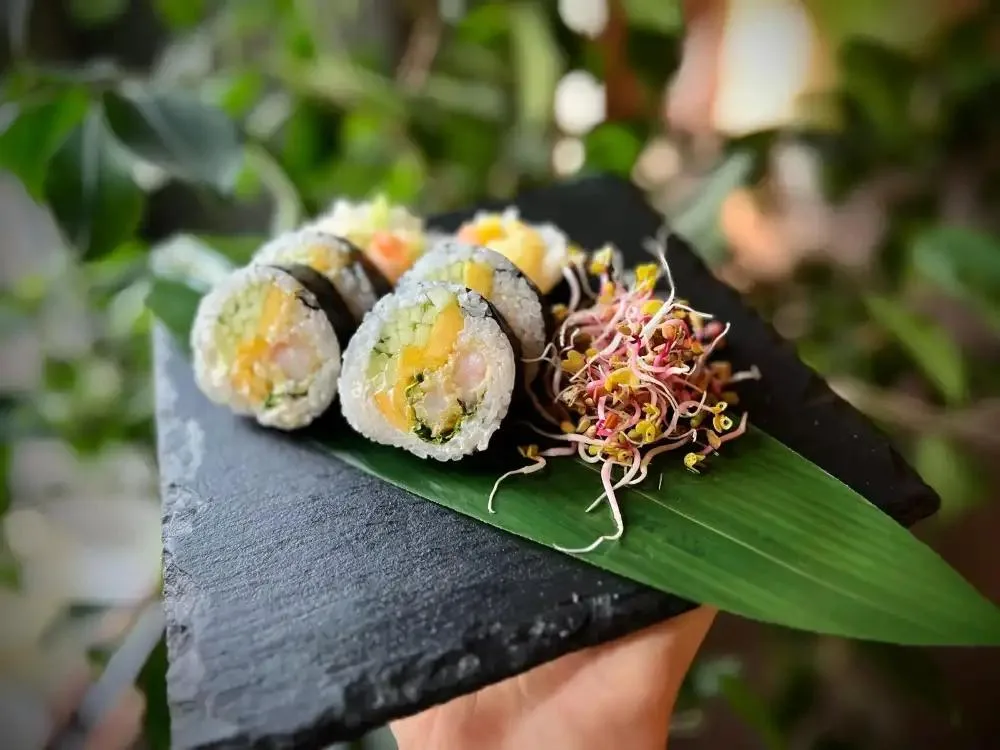 TROPICAL EBI MAKI