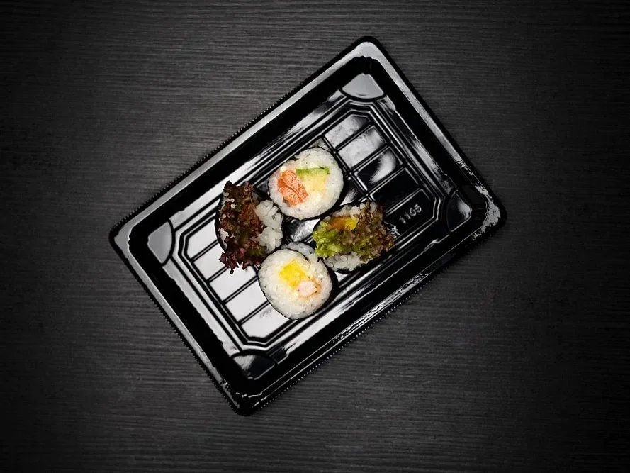 10. FUTO Losos, avokádo, wasabi mayo, salát 4 ks