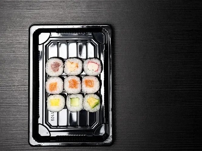 Maki s lososem 9 ks
