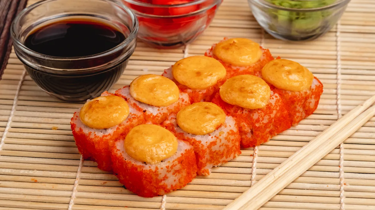 Kaliforniya Bişmiş Roll (8 ədəd)