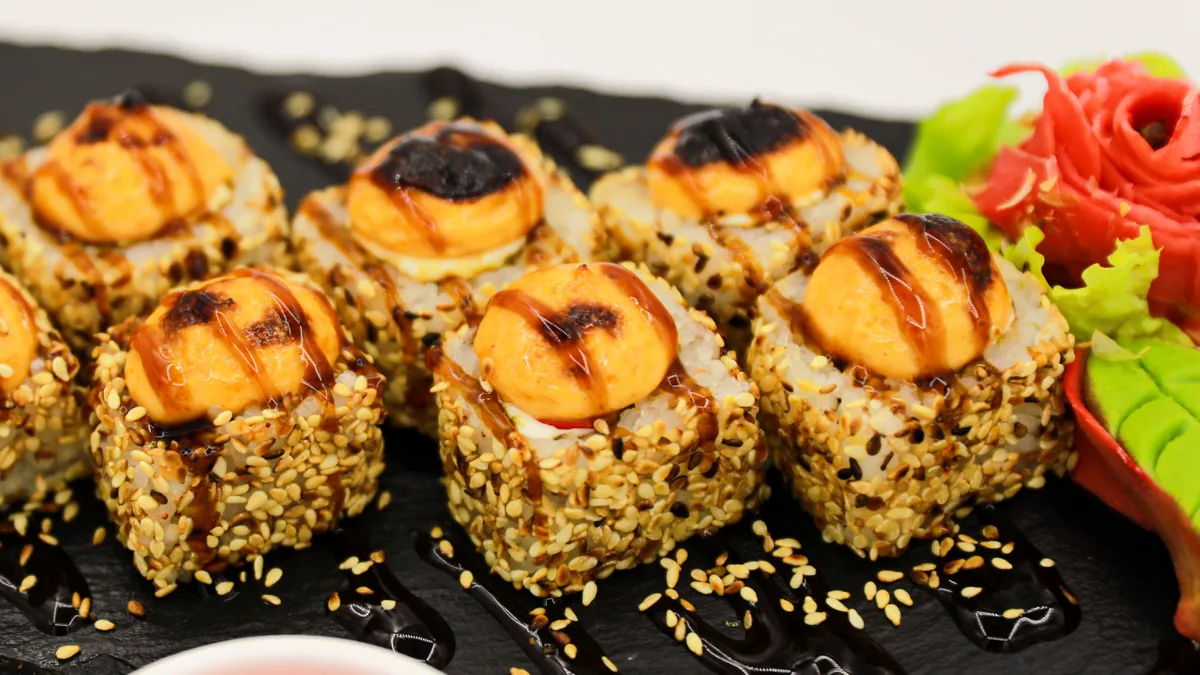 Alaska Baked Roll (8 pcs.)