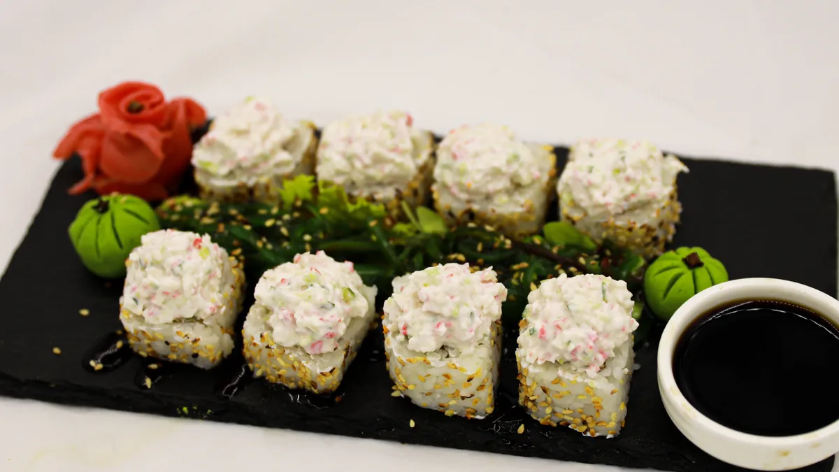 Spicy Kani Roll (8 pcs.)