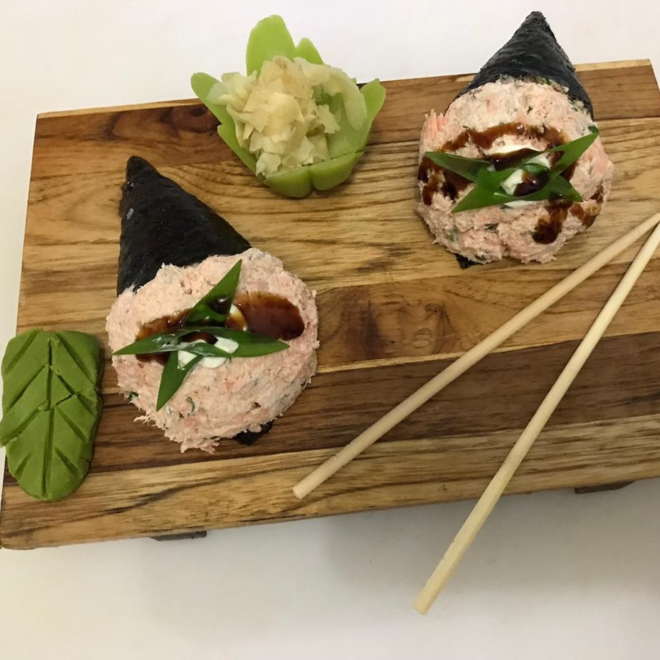 Temaki de Salmão Grelhado Em Dobro