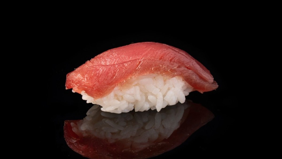 38. Tuna Nigiri