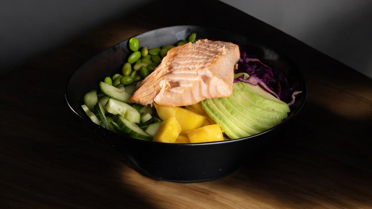 88. Poke Bowl gegrilltem Lachs