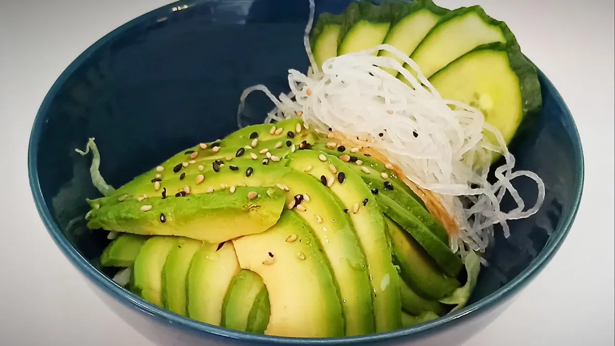 Avocado salad